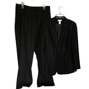 EUC Women's Pin-Striped Suit - Jacket & Pants - Tall